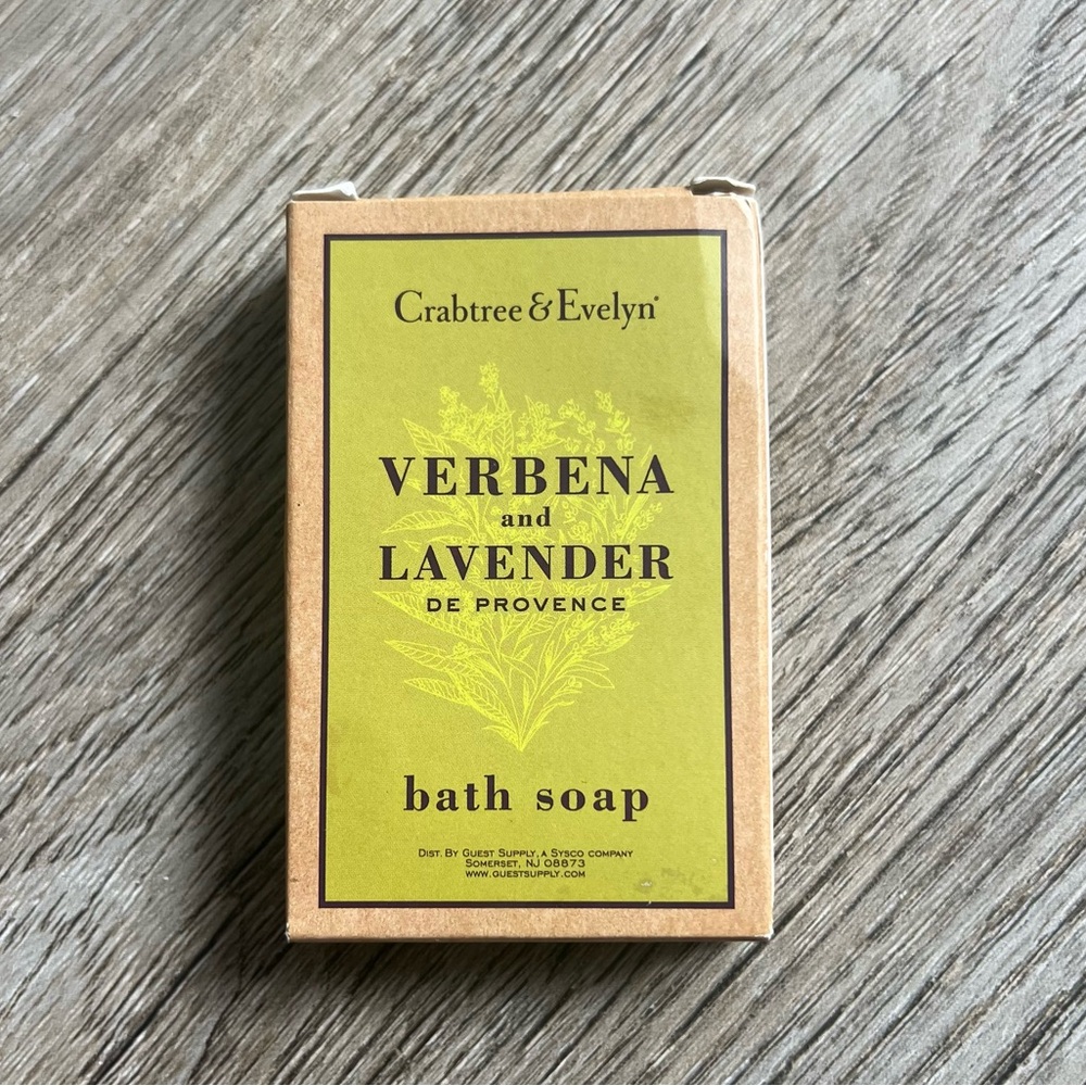 NWT Crabtree & Evelyn Verbena & Lavender bath soap